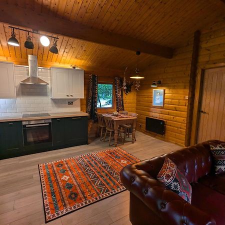 Pineshadow Lodge-Dog Friendly Kenwick Park Louth Louth  Zewnętrze zdjęcie
